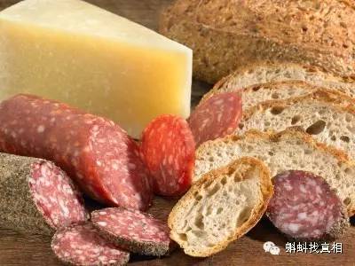 面包、干酪、火腿等食品，都可以添加丙二醇